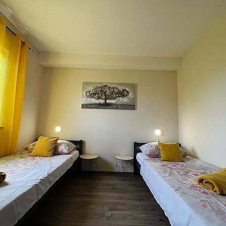 Pomerino Apartmans Εξωτερικό φωτογραφία