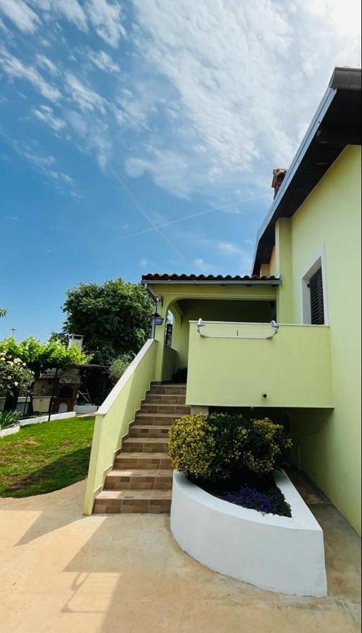 Pomerino Apartmans Εξωτερικό φωτογραφία