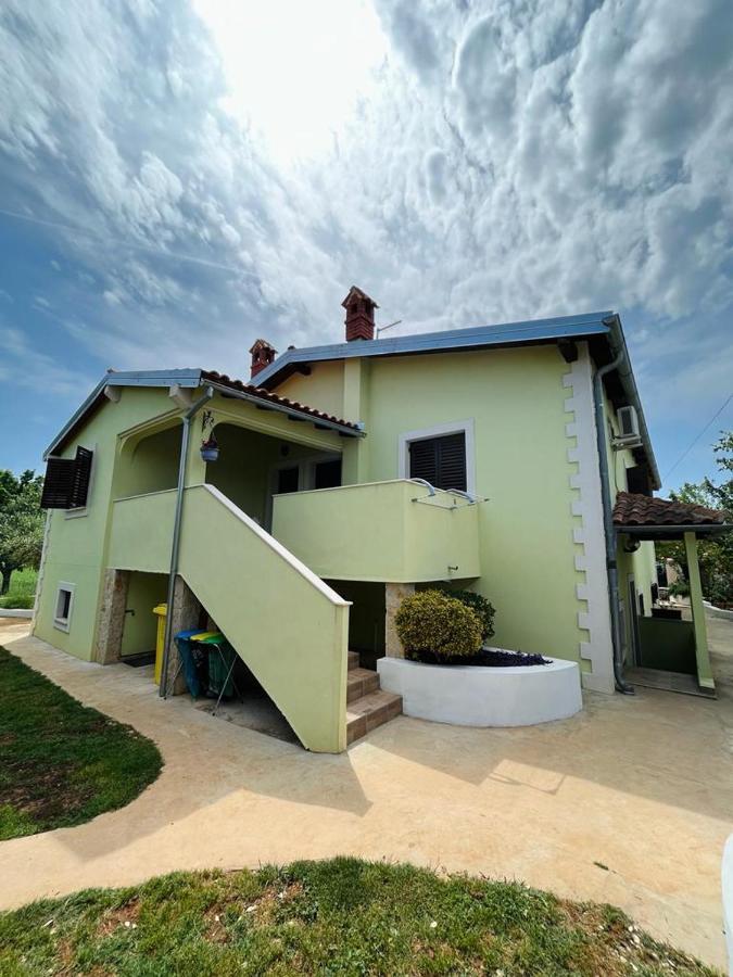 Pomerino Apartmans Εξωτερικό φωτογραφία